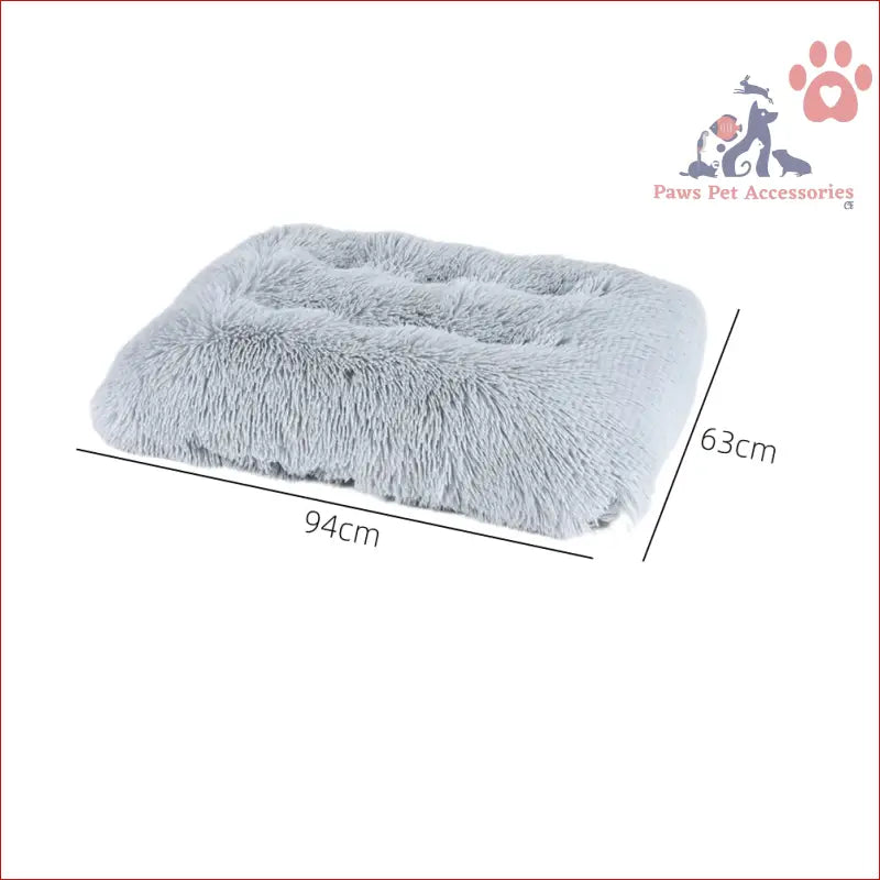 Fluffy gray rectangular PETSWOL Plush and Cozy Pet Mat, 94cm x 63cm for warmth-light grey