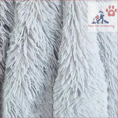 White shaggy faux fur fabric with long strands perfect for fluffy pet blankets-soft use